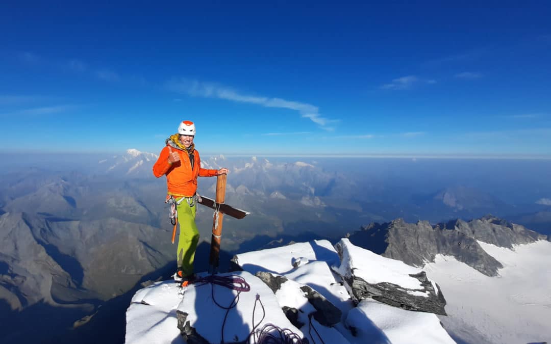 The 82 x 4000 of the Alps in one summer, on own power